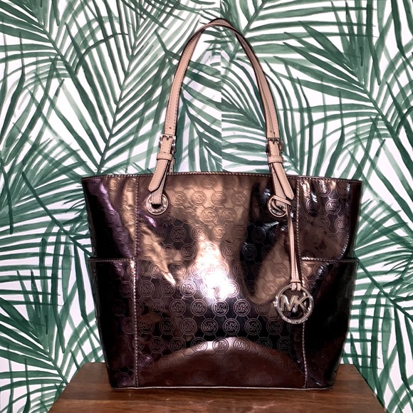 MICHAEL Michael Kors Handbags - Michael Kors Jet Set Silver Embossed Metallic PVC Tote Bag